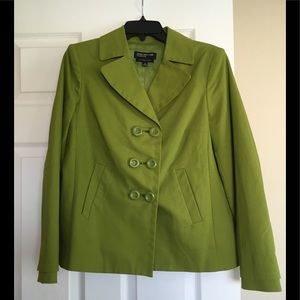 NWOT Jones NY double bottoned look stretchy jacket/blazer. Excellent condition!